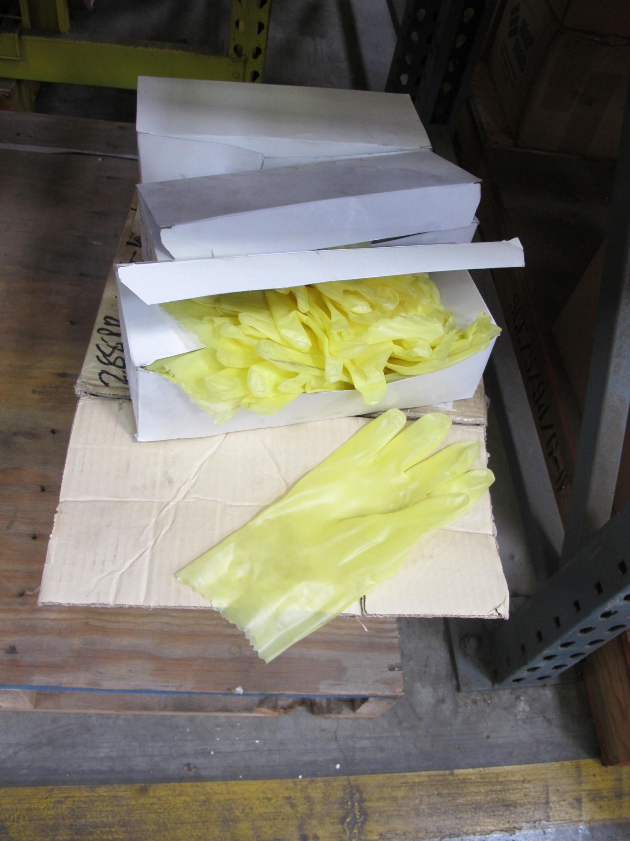 LOT TO INCLUDE: SHOE COVERS, HEARING PROTECTION, COVERALLS, WRIST REST, PRINTED CIRCUIT BOARDS. LOADING & HANDLING FEE $15-4173